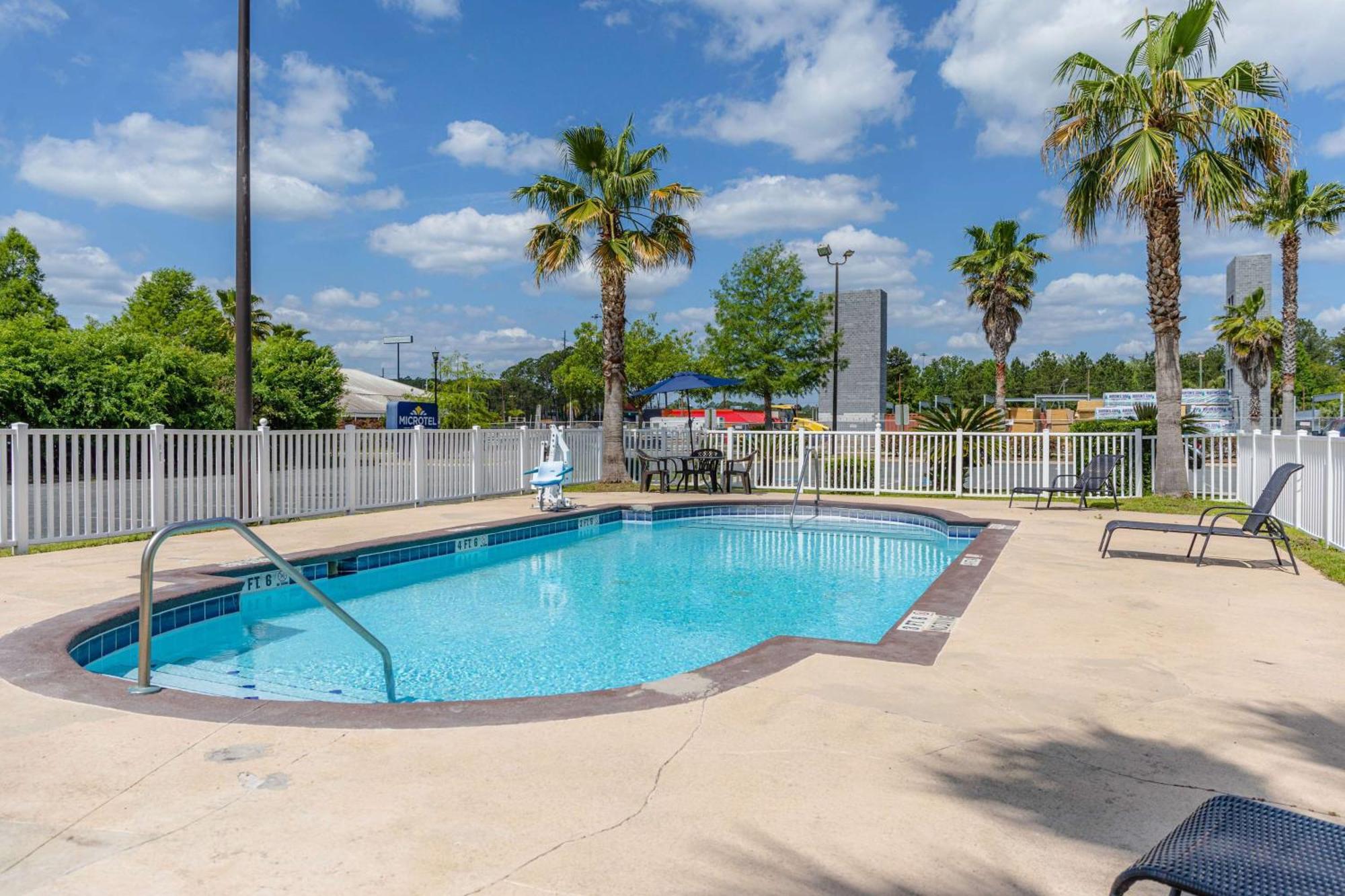 Microtel Inn & Suites By Wyndham Kingsland Naval Base I-95 Exterior foto